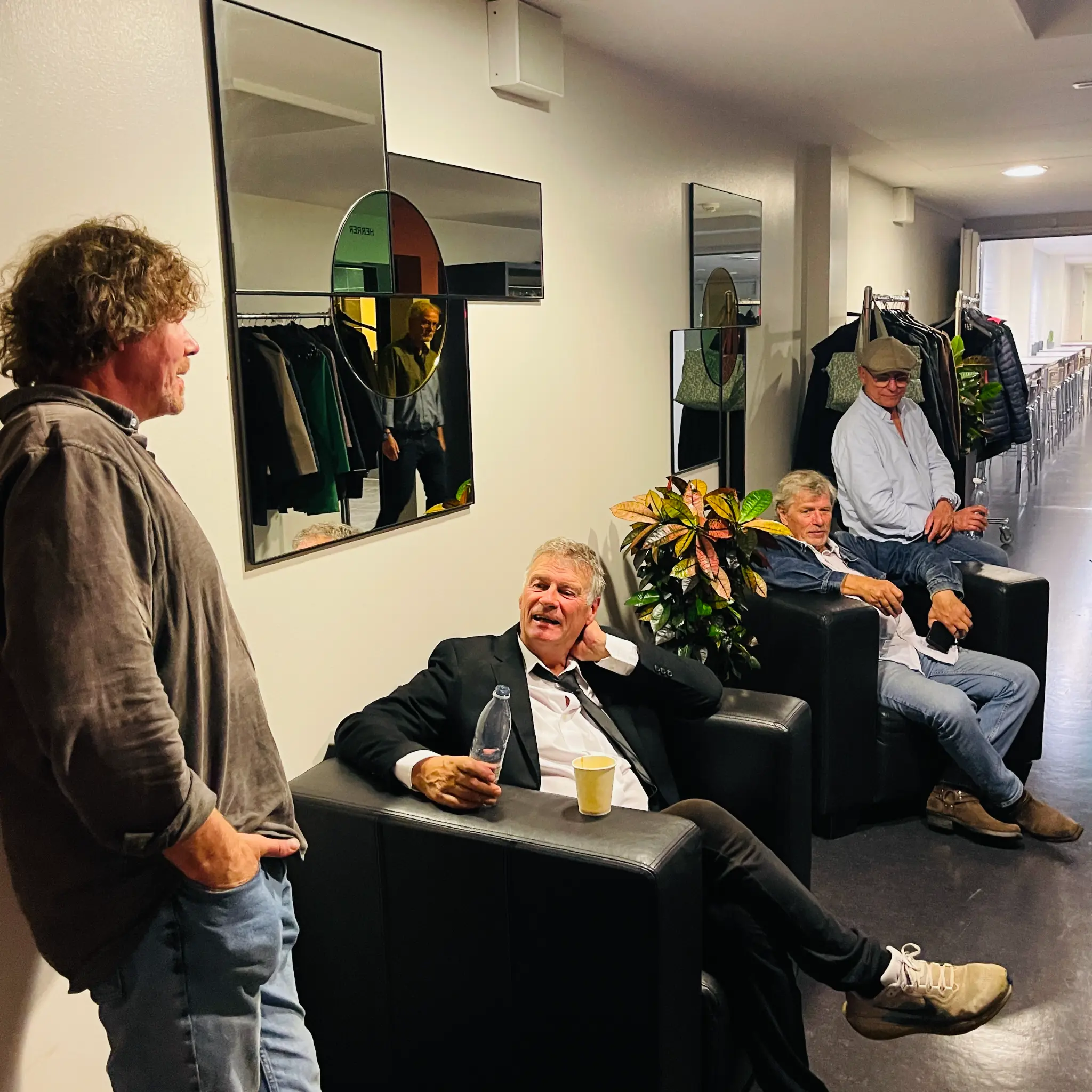 The Hicks samlet før koncerten